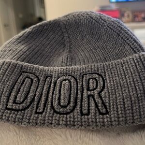 Dior gray winter hat